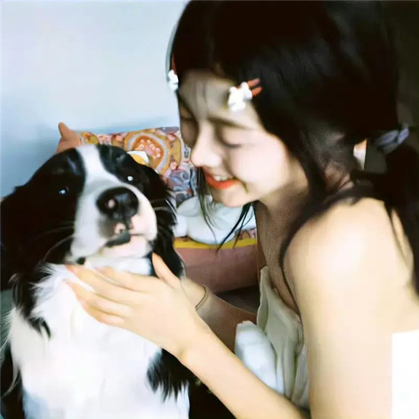 超有故事感的女生头像图片