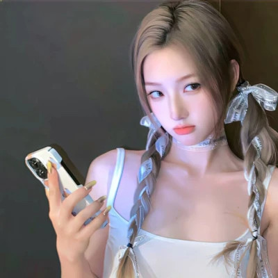 2025最新女生头像精选