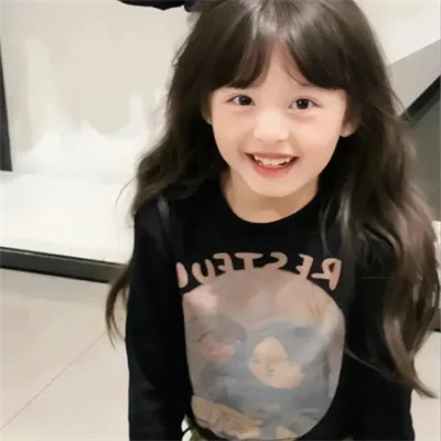 温馨可爱小萌娃情侣头像图片