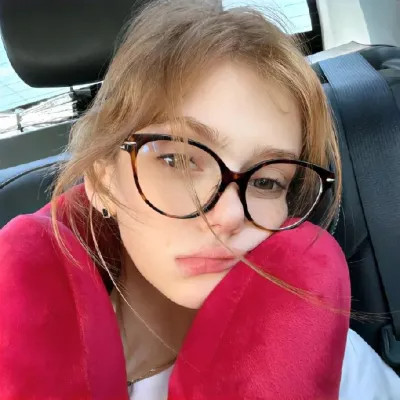 2025超美真人女生头像图片