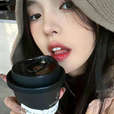 2025超美真人女生头像图片