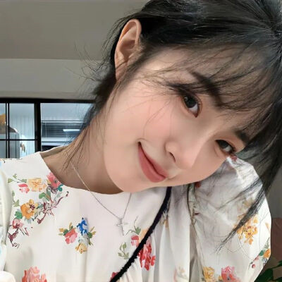 2025超美真人女生头像图片