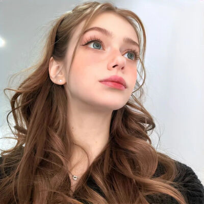 2025超美真人女生头像图片