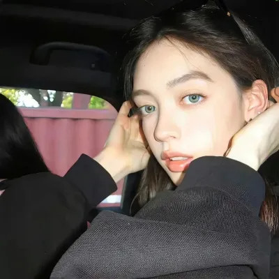 2025超美真人女生头像图片