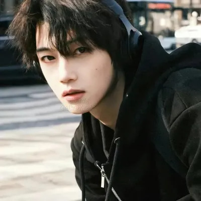 2025最新男生头像
