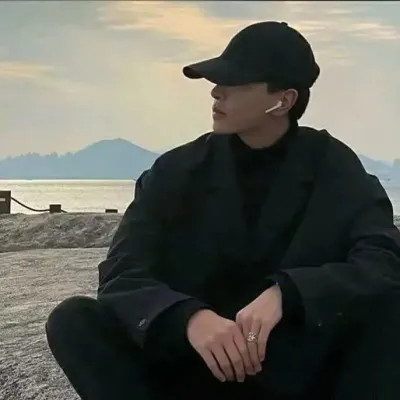 2025年男生头像潮流图片
