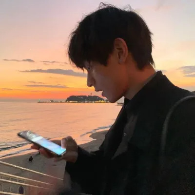 2025年男生头像潮流图片