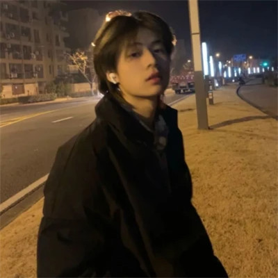 2025最受欢迎男生头像