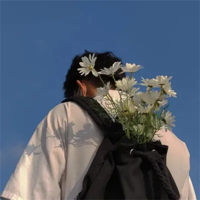 2025最受欢迎男生头像