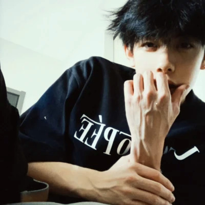 独特优质男生头像