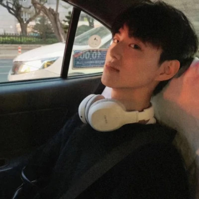 独特男生头像推荐