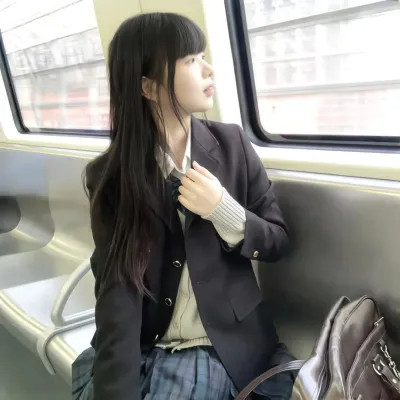 精选氛围感女生头像