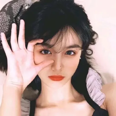 精选氛围感女生头像