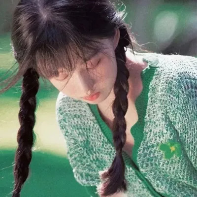 精选氛围感女生头像