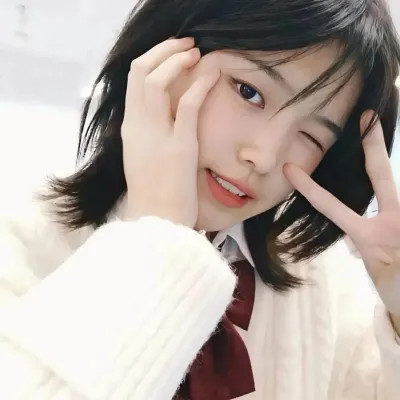 氛围感拉满的女生头像