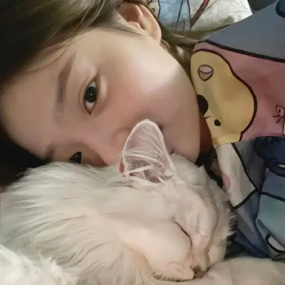 氛围感拉满的女生头像