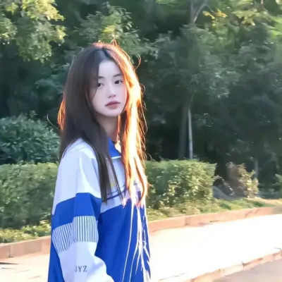 氛围感拉满的女生头像