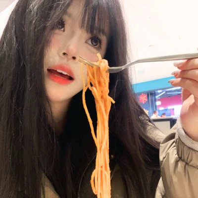 2025年最新头像女生