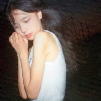 2025年最新头像女生