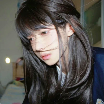 2025年最新头像女生