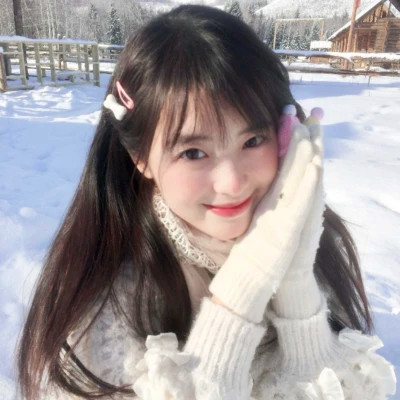 2025年最新头像女生