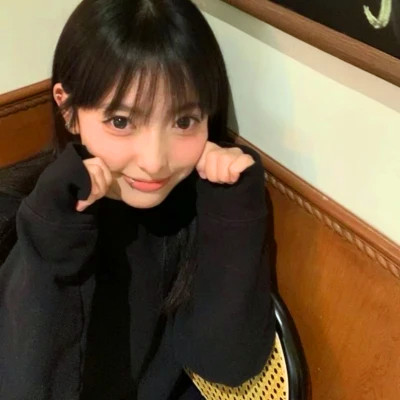 2025年最新头像女生
