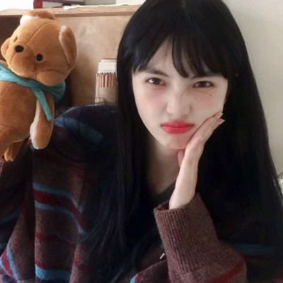 2025年最新头像女生