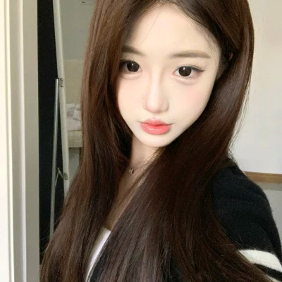 2025年最新头像女生
