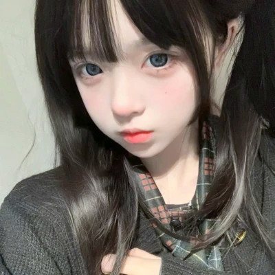 2025年最新头像女生
