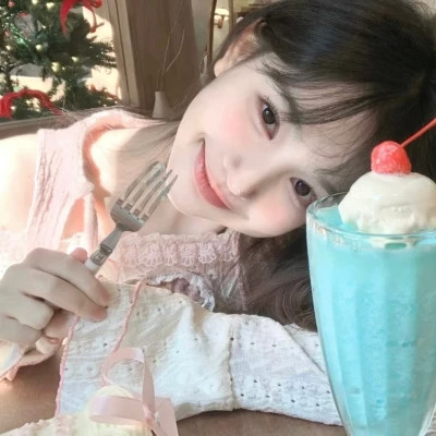 一人两张女生微信闺蜜头像