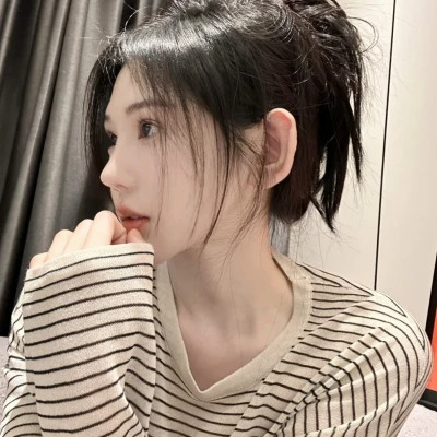 一人两张女生微信闺蜜头像