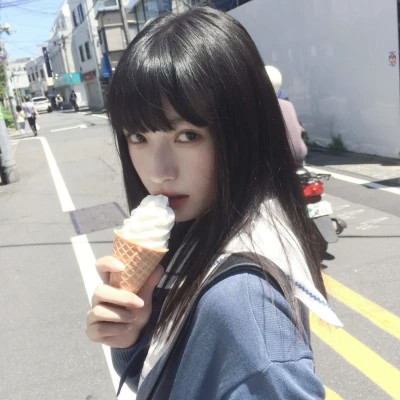 一人两张女生微信闺蜜头像