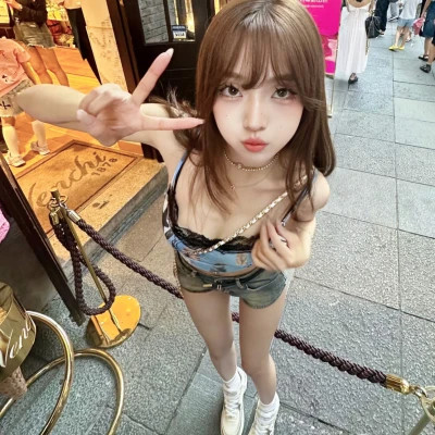 一人两张女生微信闺蜜头像