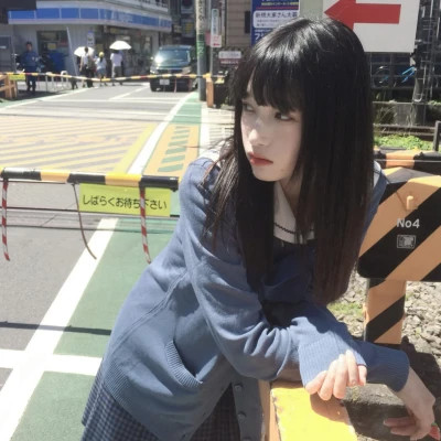 一人两张女生微信闺蜜头像