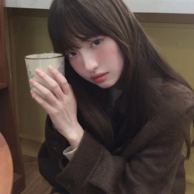 一人两张女生微信闺蜜头像