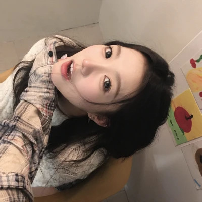 一人两张女生微信闺蜜头像