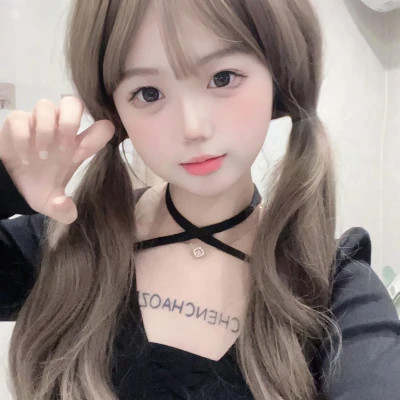 一人两张女生微信闺蜜头像