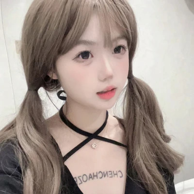 一人两张女生微信闺蜜头像