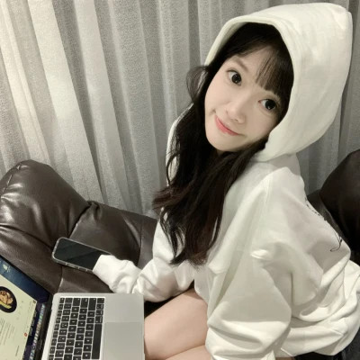 一人两张女生微信闺蜜头像