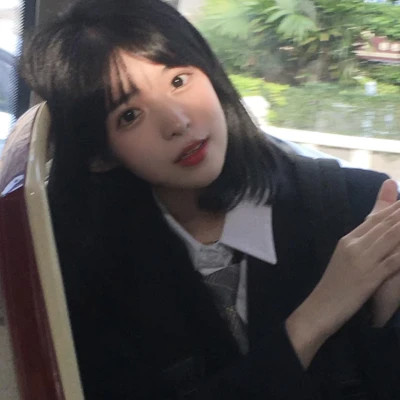 一人两张女生微信闺蜜头像