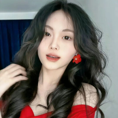 2025红色本命年女生头像