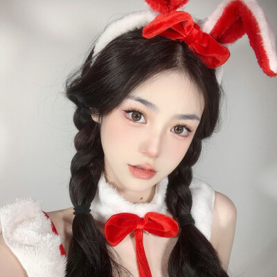 2025红色本命年女生头像