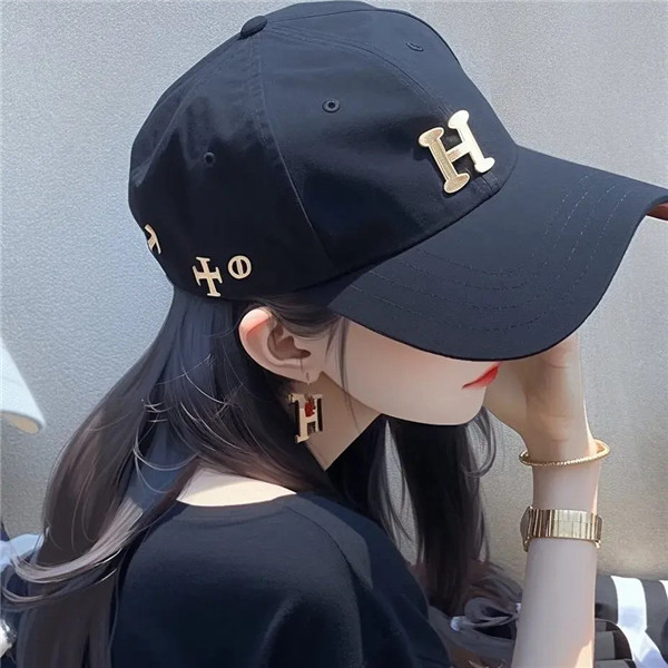暗黑系不露脸头像女