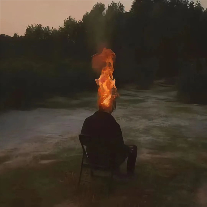 自由感脱俗男生头像图片