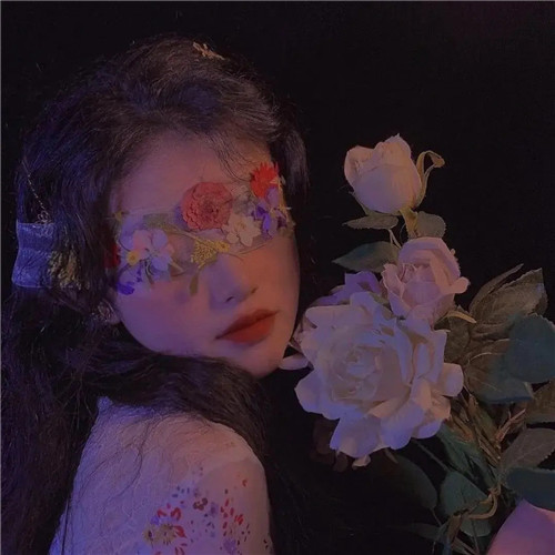 浪漫人物带花的头像图片