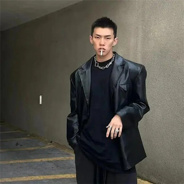 冷门但超酷的男生头像图片
