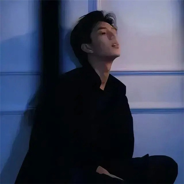 冷门但超酷的男生头像图片