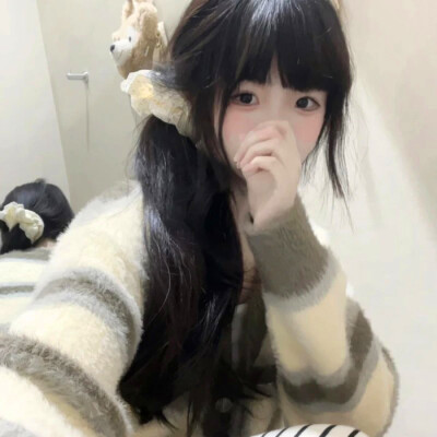 2025头像最新版的女生