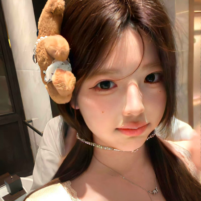 2025头像最新版的女生