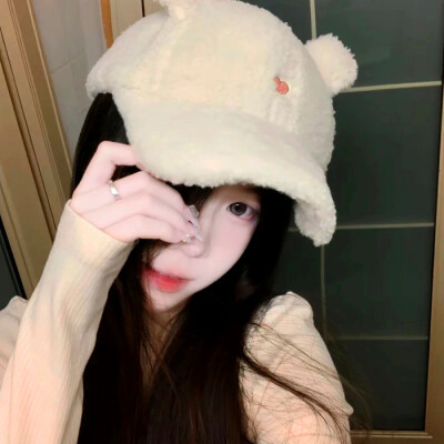 2025头像最新版的女生